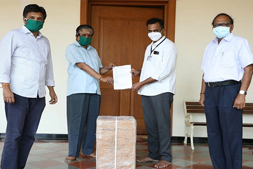 Sona group of Institutions donates Fogging machine worth Rs 50,000 to the Medical college hospital